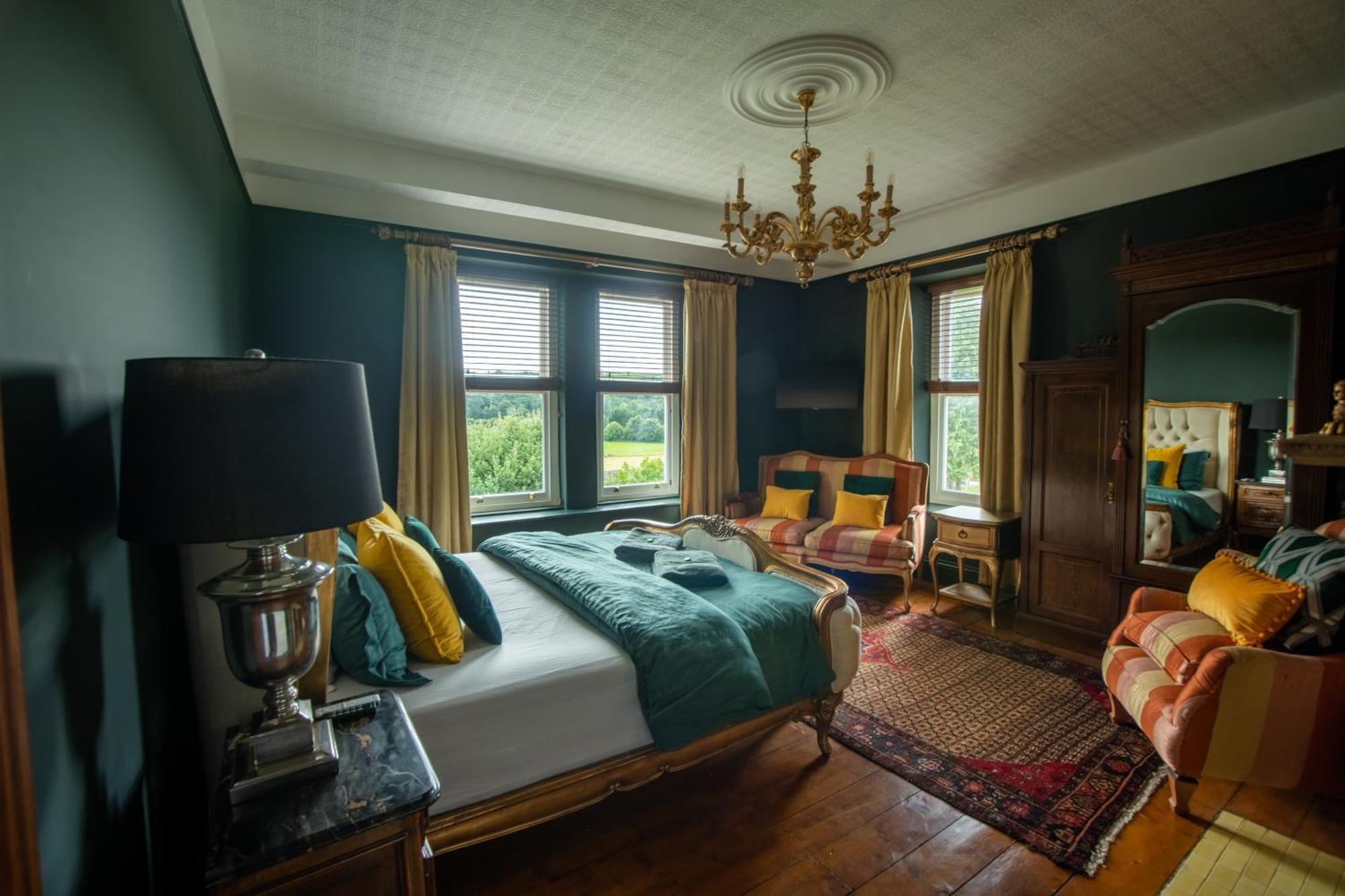 House Of Brohedyn Apartman Newcastle Emlyn Kültér fotó